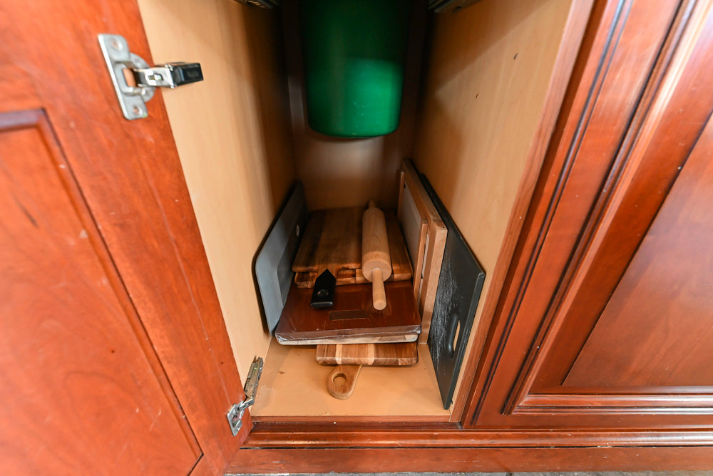 Wood-Mode Traditional Wooden Kitchen with Island, Granite Countertops & Luxe Appliances