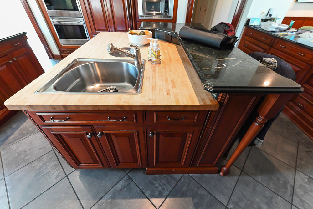 Wood-Mode Traditional Wooden Kitchen with Island, Granite Countertops & Luxe Appliances