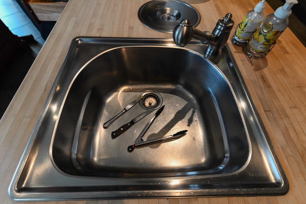 Wood-Mode Traditional Wooden Kitchen with Island, Granite Countertops & Luxe Appliances