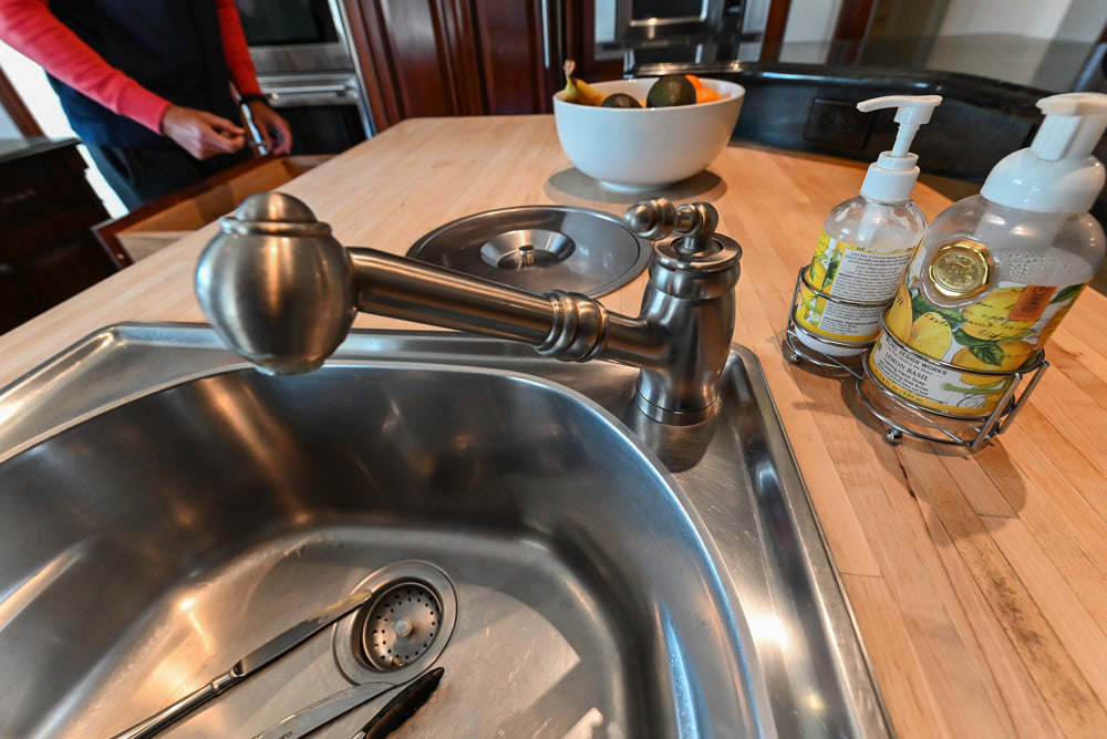 Wood-Mode Traditional Wooden Kitchen with Island, Granite Countertops & Luxe Appliances