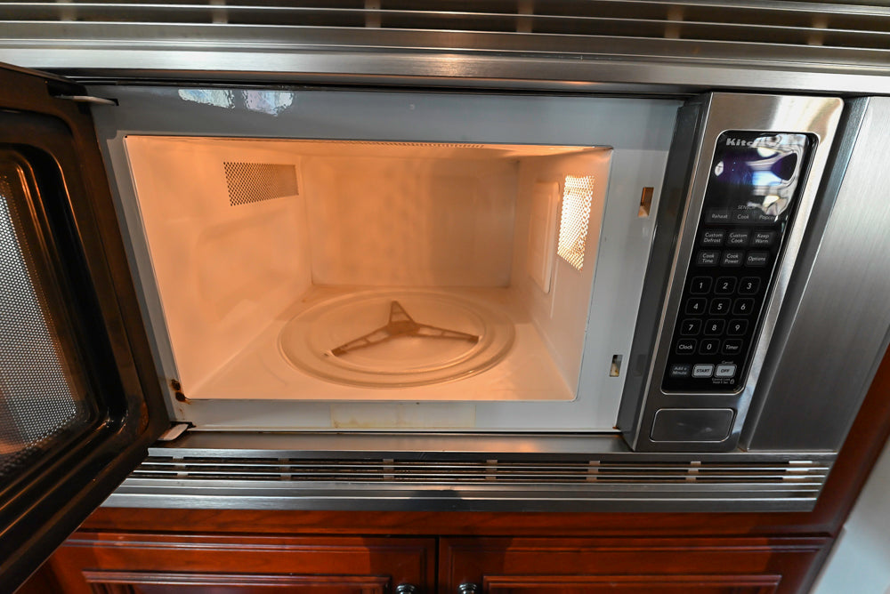 Wood-Mode Traditional Wooden Kitchen with Island, Granite Countertops & Luxe Appliances