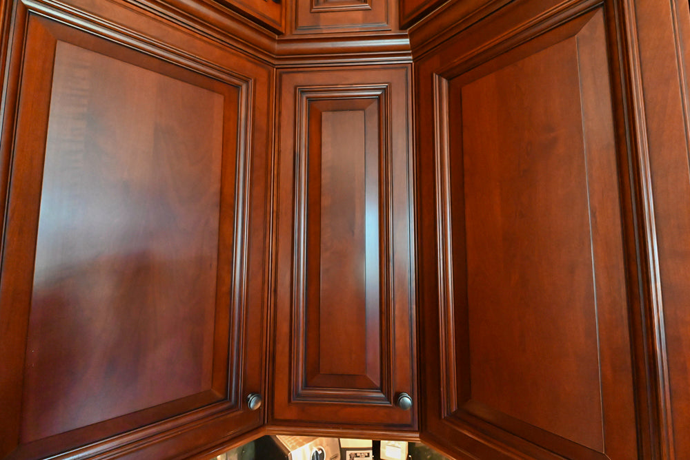 Wood-Mode Traditional Wooden Kitchen with Island, Granite Countertops & Luxe Appliances