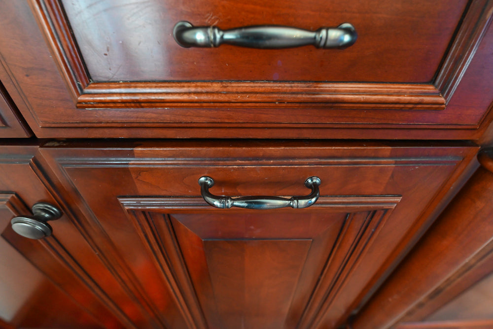 Wood-Mode Traditional Wooden Kitchen with Island, Granite Countertops & Luxe Appliances