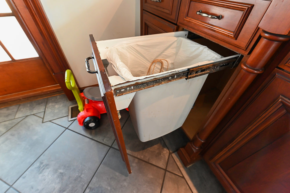 Wood-Mode Traditional Wooden Kitchen with Island, Granite Countertops & Luxe Appliances