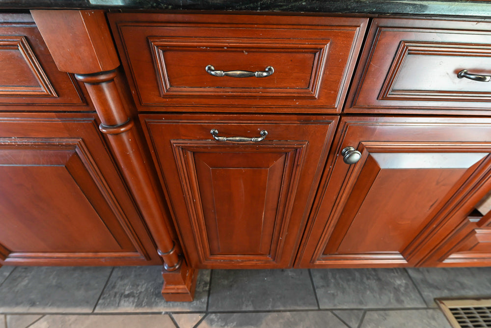 Wood-Mode Traditional Wooden Kitchen with Island, Granite Countertops & Luxe Appliances