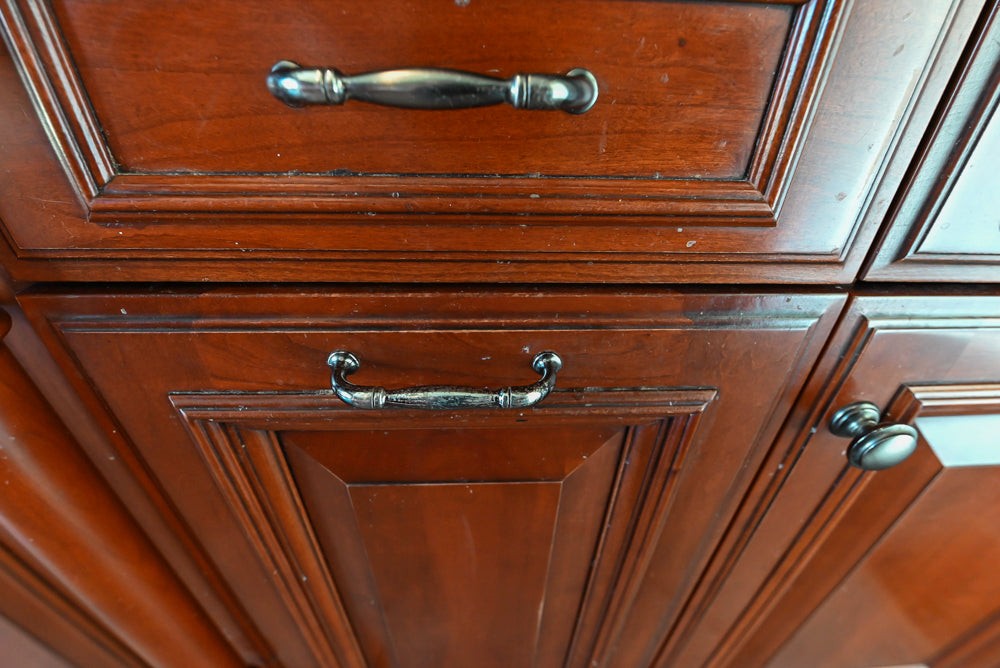 Wood-Mode Traditional Wooden Kitchen with Island, Granite Countertops & Luxe Appliances