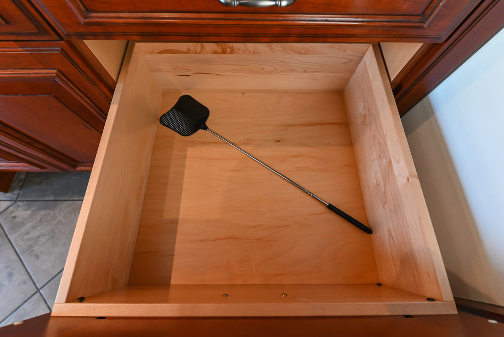 Wood-Mode Traditional Wooden Kitchen with Island, Granite Countertops & Luxe Appliances