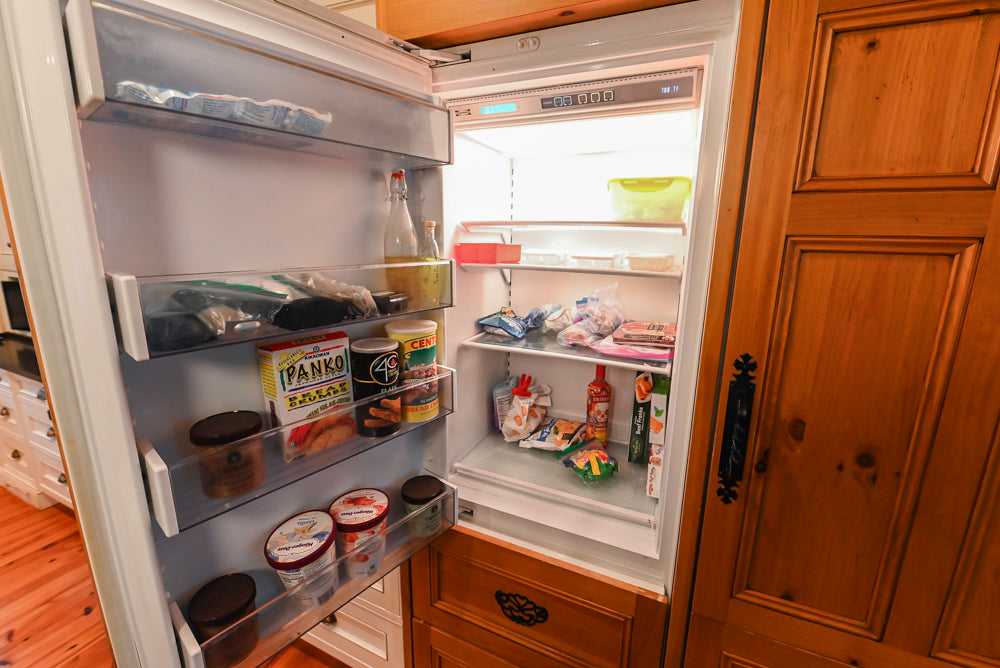 Wentworth Traditional Kitchen with Island & Granite Countertops