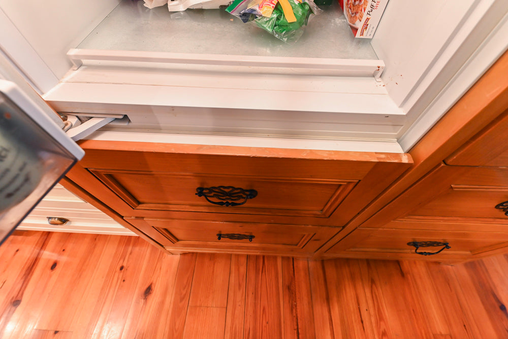 Wentworth Traditional Kitchen with Island & Granite Countertops