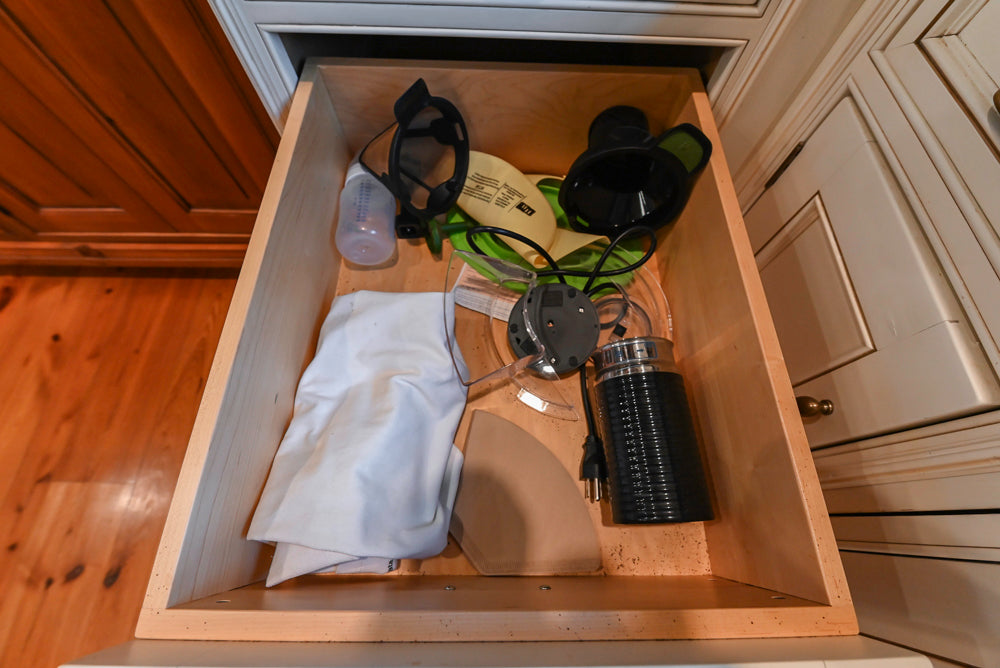 Wentworth Traditional Kitchen with Island & Granite Countertops