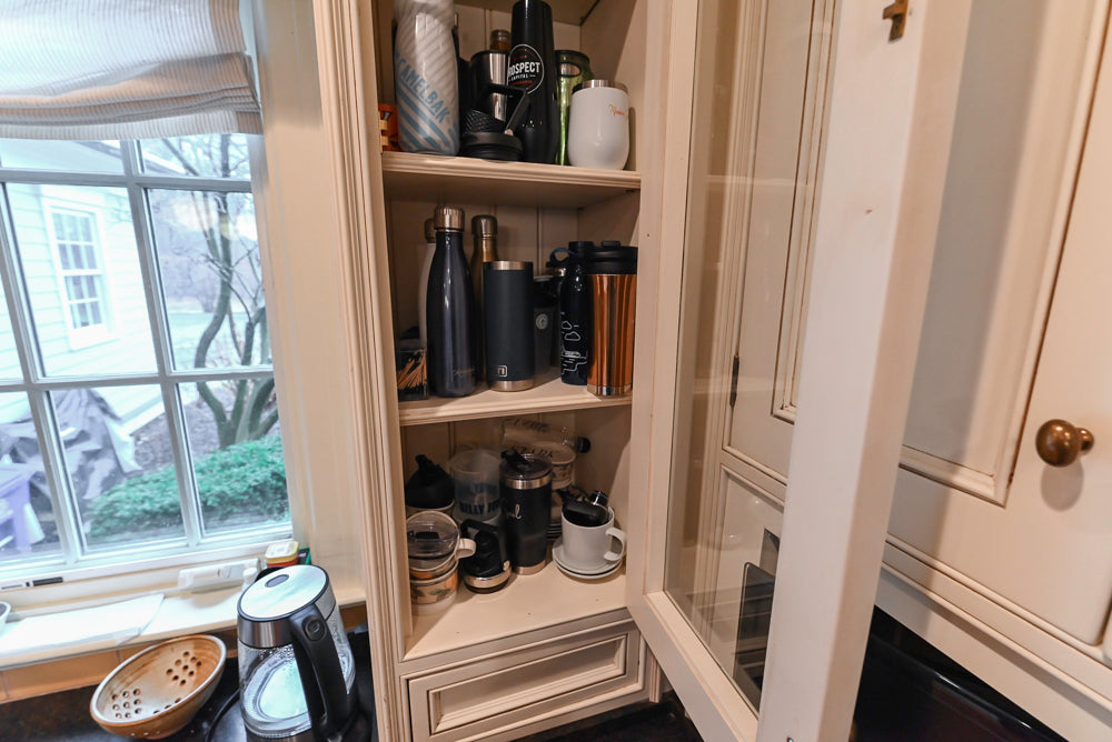 Wentworth Traditional Kitchen with Island & Granite Countertops