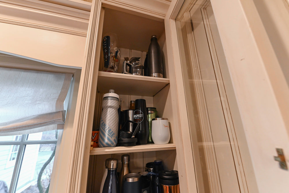 Wentworth Traditional Kitchen with Island & Granite Countertops