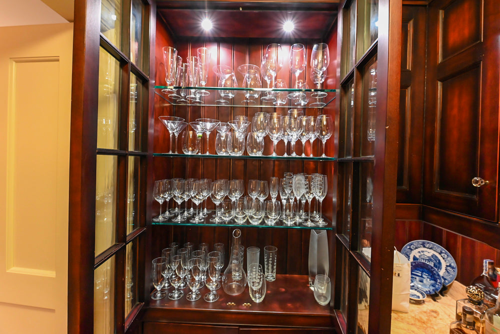 Wentworth Traditional Butler's Pantry with Quartz Countertops