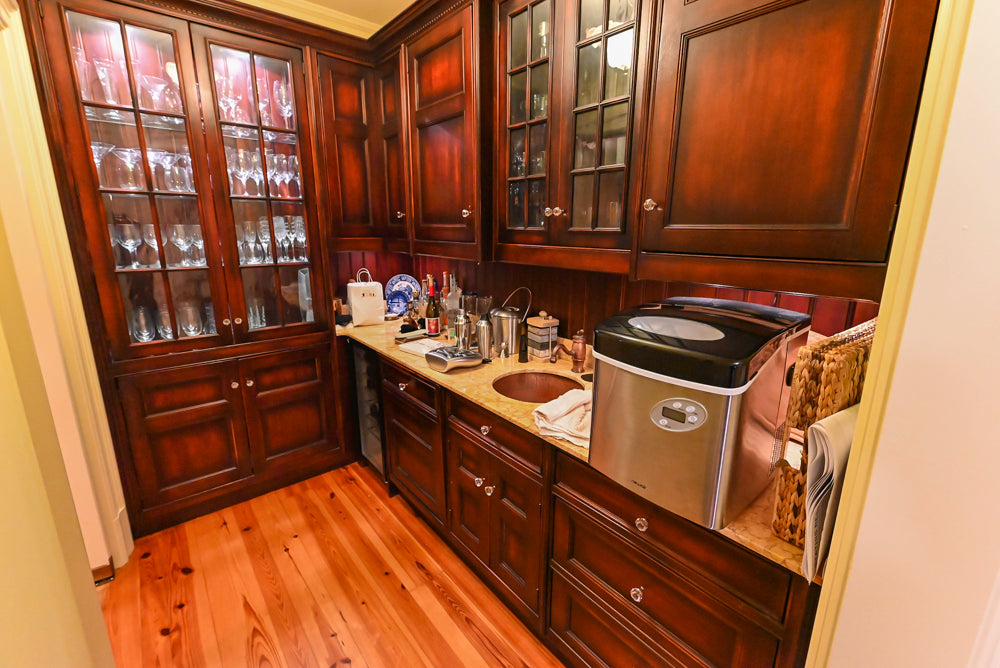 Wentworth Traditional Butler's Pantry with Quartz Countertops