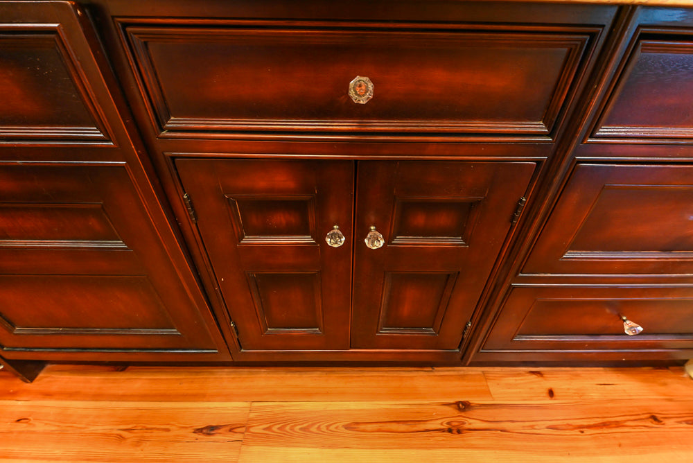 Wentworth Traditional Butler's Pantry with Quartz Countertops