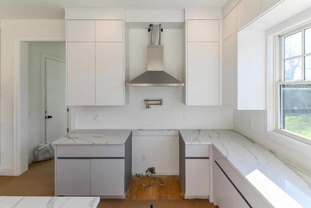 Large White Gloss Modern Kitchen with Island and Quartz Countertops