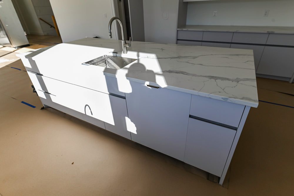 Large White Gloss Modern Kitchen with Island and Quartz Countertops