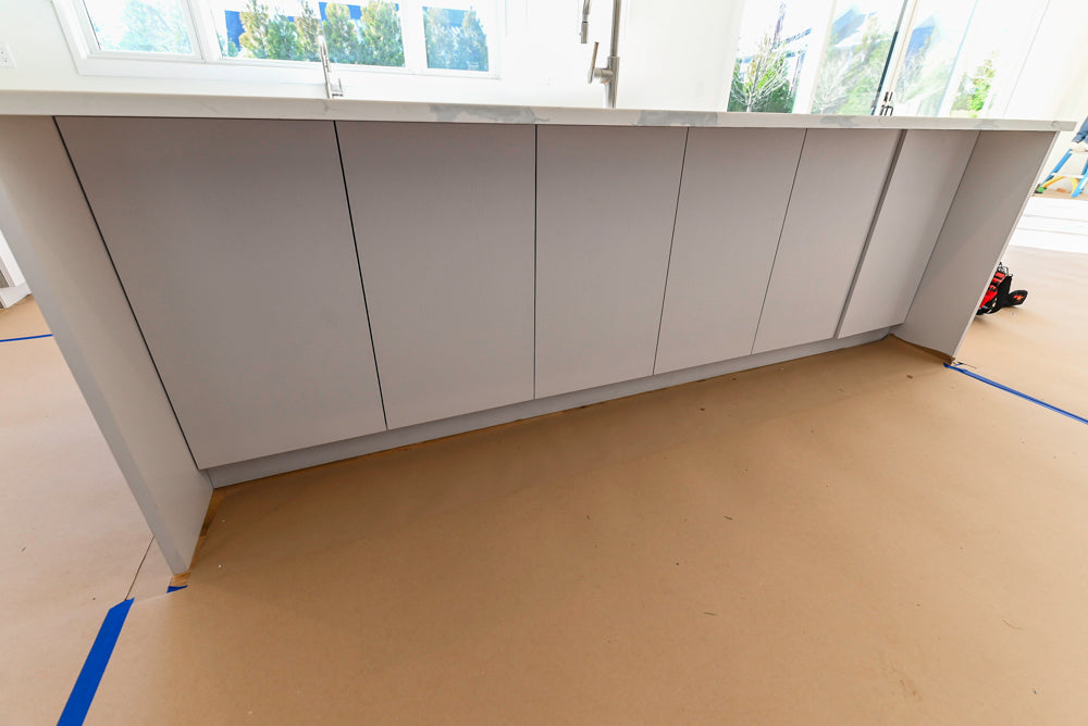 Large White Gloss Modern Kitchen with Island and Quartz Countertops