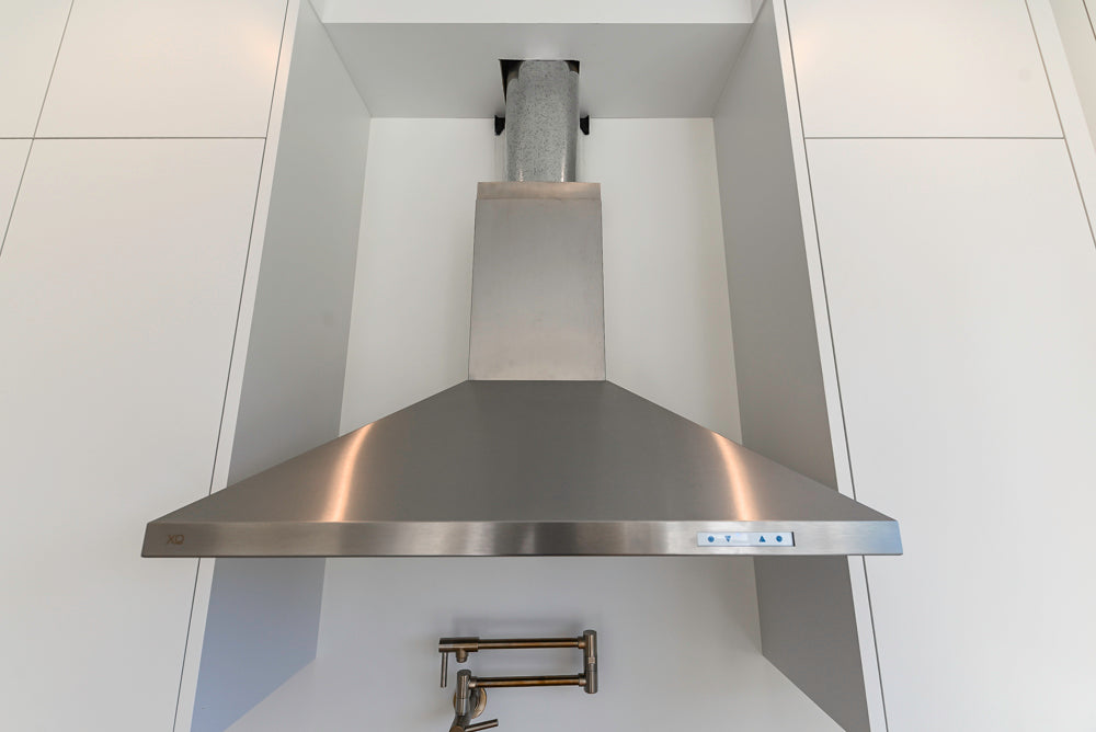 Large White Modern Kitchen with Island and Quartz Countertops