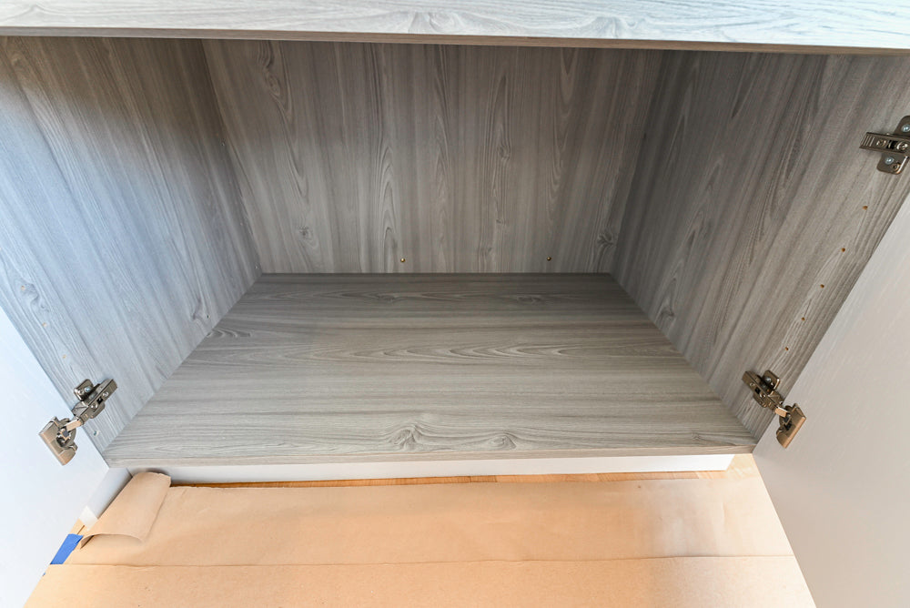 Large White Modern Kitchen with Island and Quartz Countertops