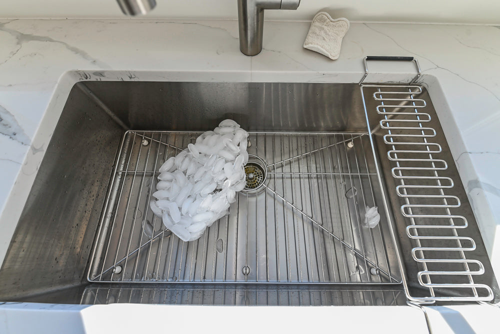 Large White Modern Kitchen with Island and Quartz Countertops