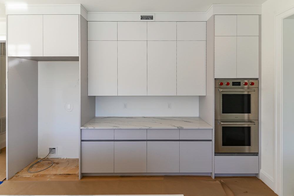 Large White Gloss Modern Kitchen with Island and Quartz Countertops