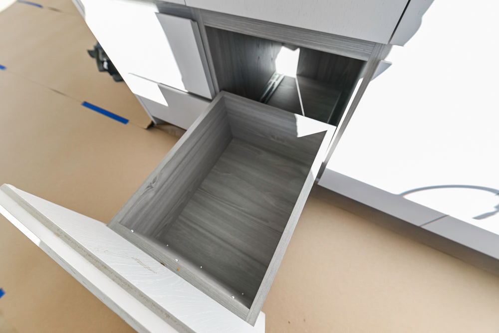 Large White Modern Kitchen with Island and Quartz Countertops