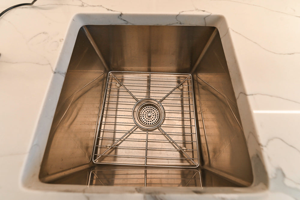 Modern White Gloss Butler's Pantry with Sink and Quartz Countertops