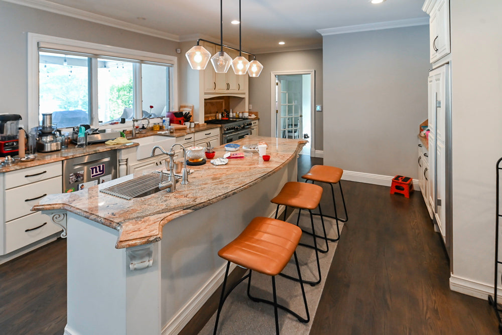 Schrock Traditional Cream Kitchen with Island and Granite Countertops