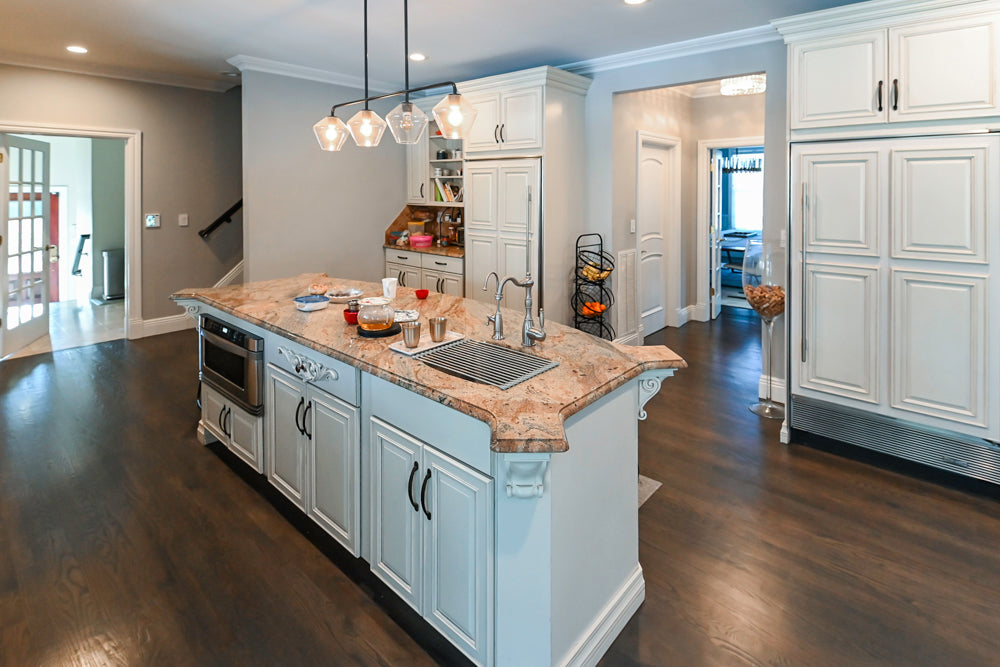 Schrock Traditional Cream Kitchen with Island and Granite Countertops