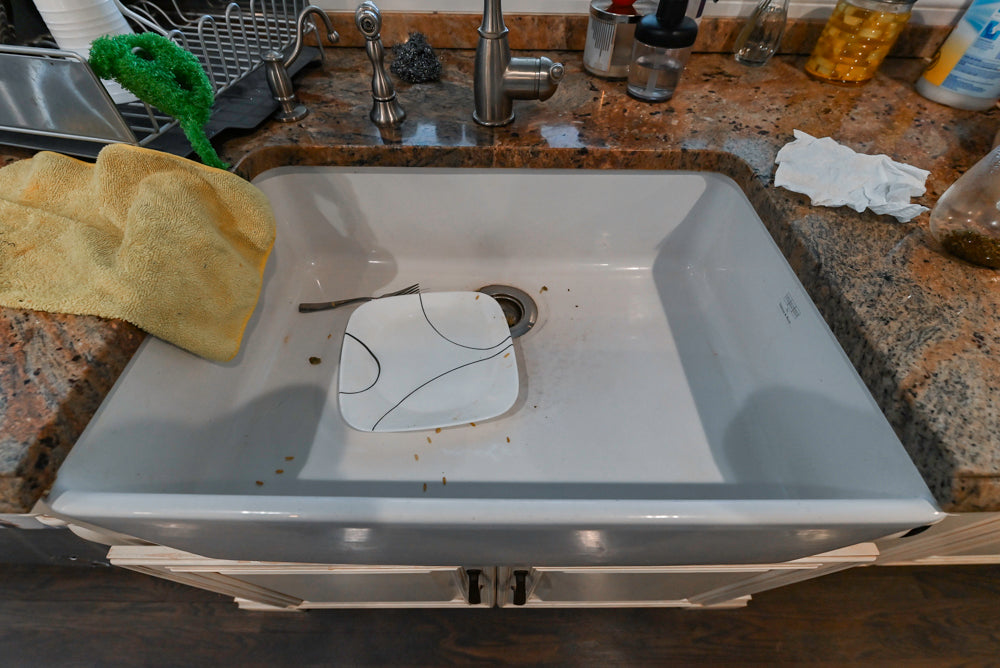Schrock Traditional Cream Kitchen with Island and Granite Countertops