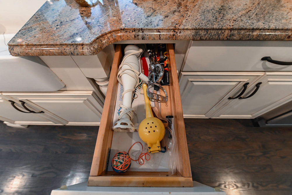 Schrock Traditional Cream Kitchen with Island and Granite Countertops