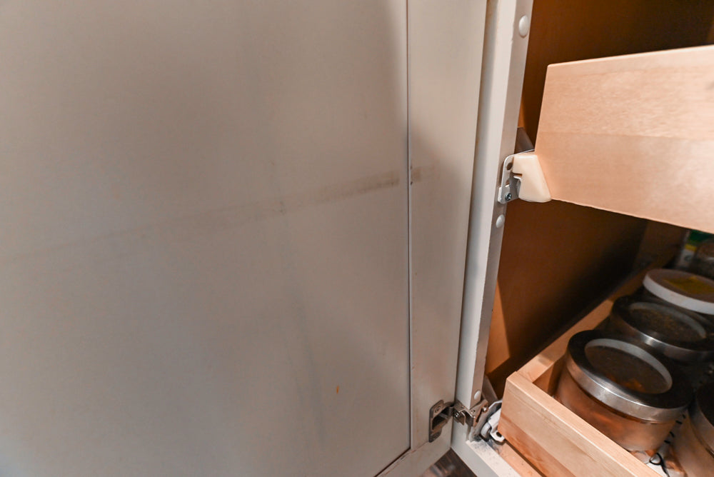 Schrock Traditional Cream Kitchen with Island and Granite Countertops