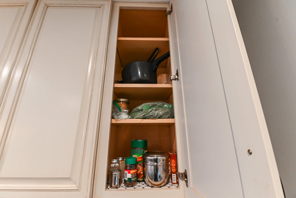 Schrock Traditional Cream Kitchen with Island and Granite Countertops