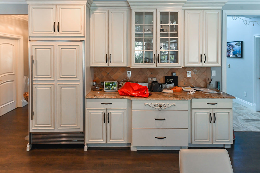 Schrock Traditional Cream Kitchen with Island and Granite Countertops