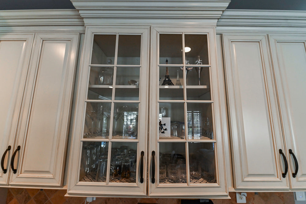 Schrock Traditional Cream Kitchen with Island and Granite Countertops