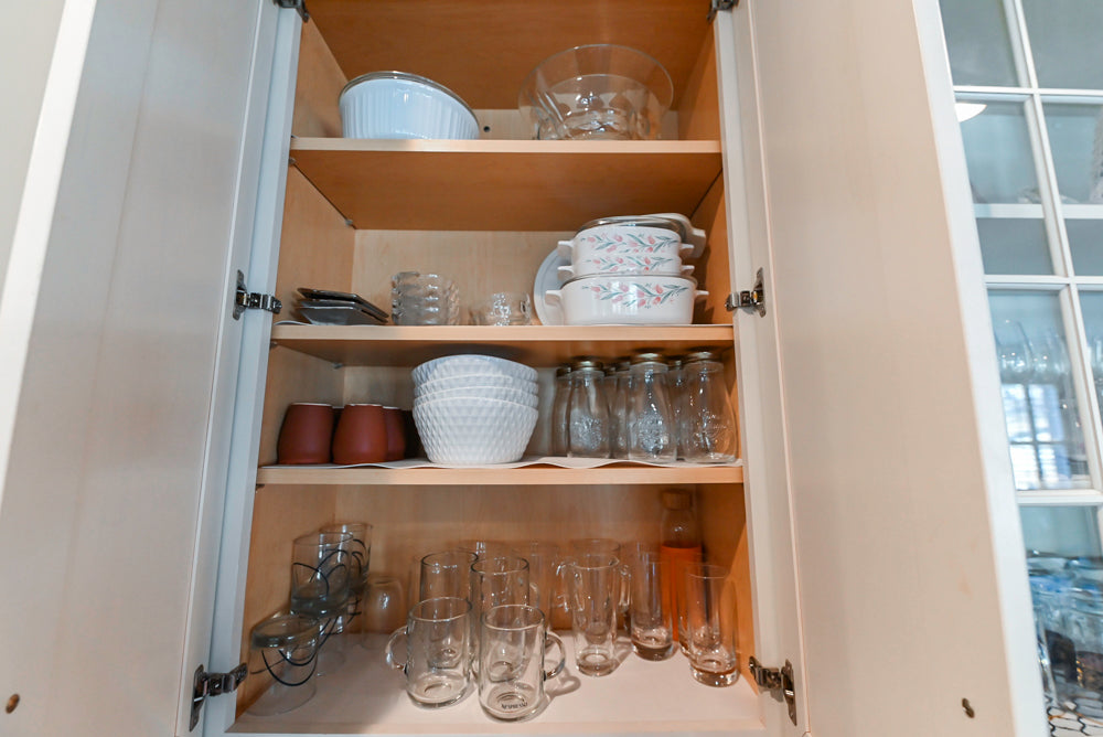 Schrock Traditional Cream Kitchen with Island and Granite Countertops