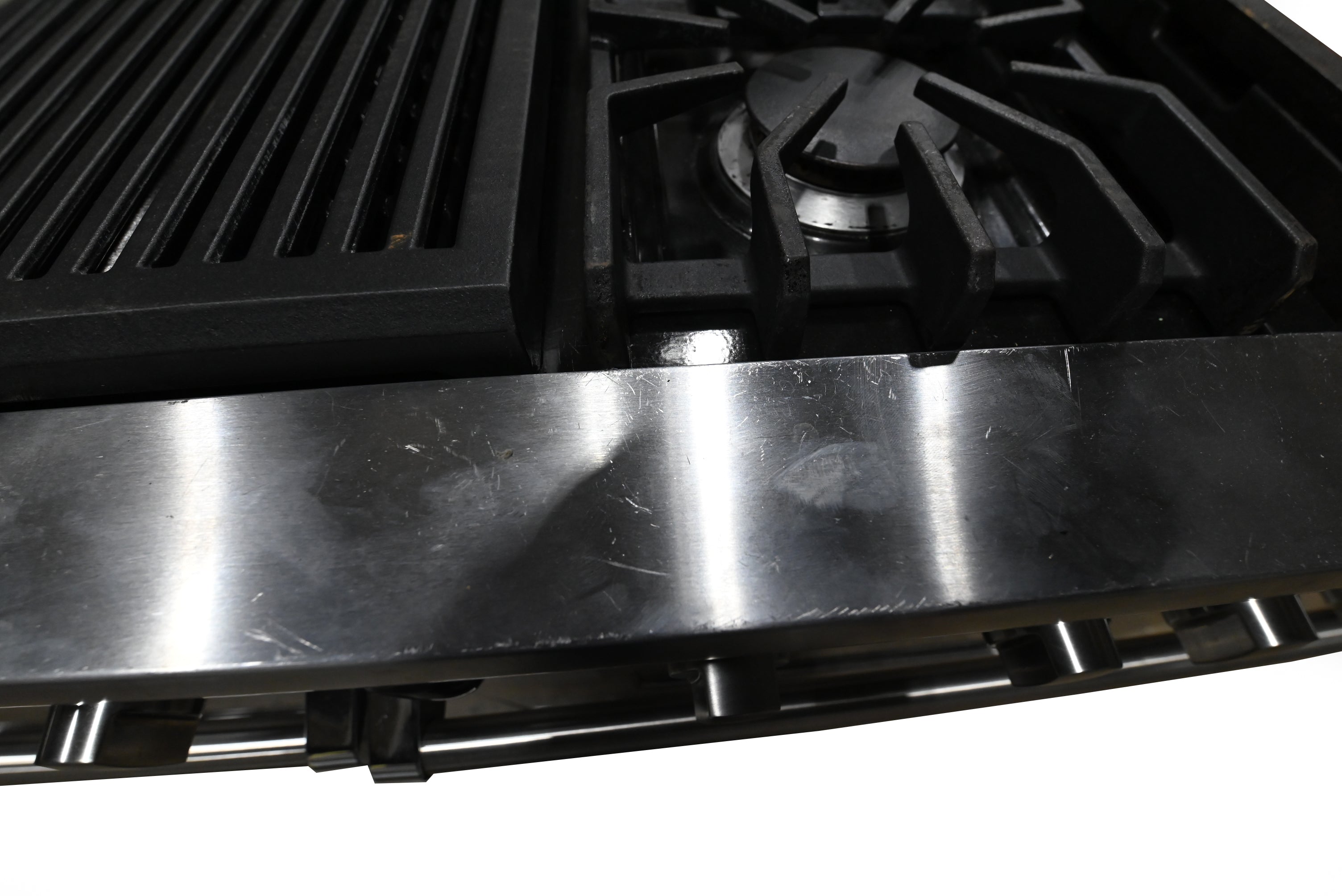 Viking VGCC5606GQSS 60" Stainless Steel Gas Range with Grill and Griddle