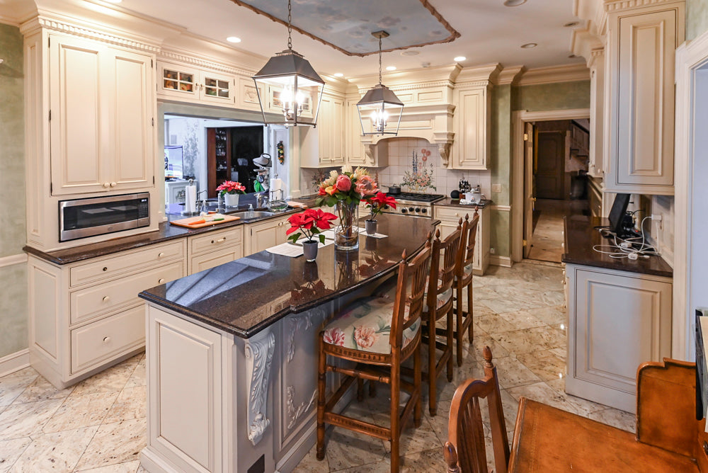 Form LTD Traditional Cream Kitchen with Island, Granite Countertops & Appliances
