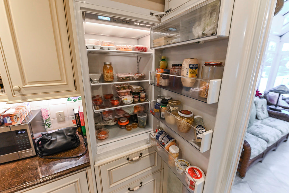 Form LTD Traditional Cream Kitchen with Island, Granite Countertops & Appliances