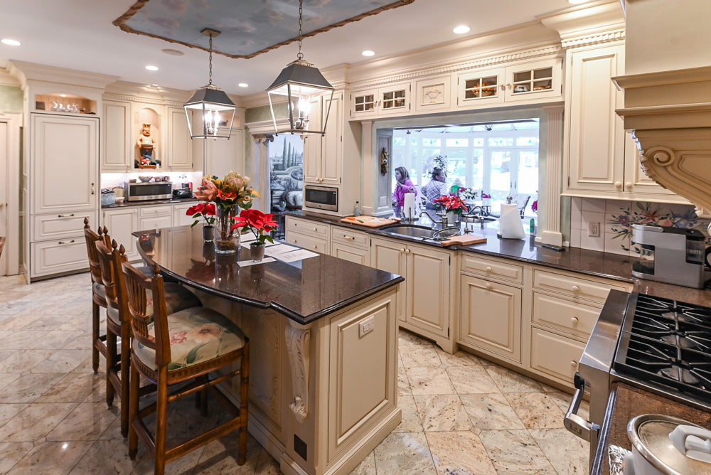 Form LTD Traditional Cream Kitchen with Island, Granite Countertops & Appliances