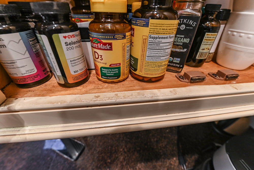 Form LTD Traditional Cream Kitchen with Island, Granite Countertops & Appliances