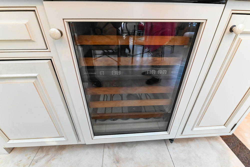 Form LTD Traditional Complete White Cream Wet Bar with Granite Countertops