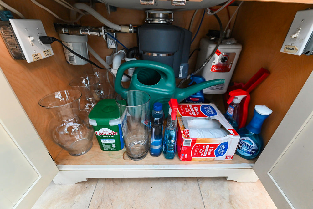 Form LTD Traditional Complete White Cream Wet Bar with Granite Countertops