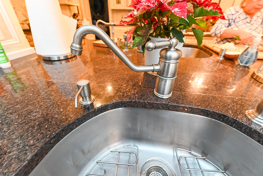 Form LTD Traditional Complete White Cream Wet Bar with Granite Countertops