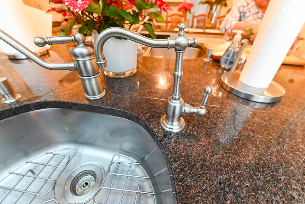 Form LTD Traditional Complete White Cream Wet Bar with Granite Countertops