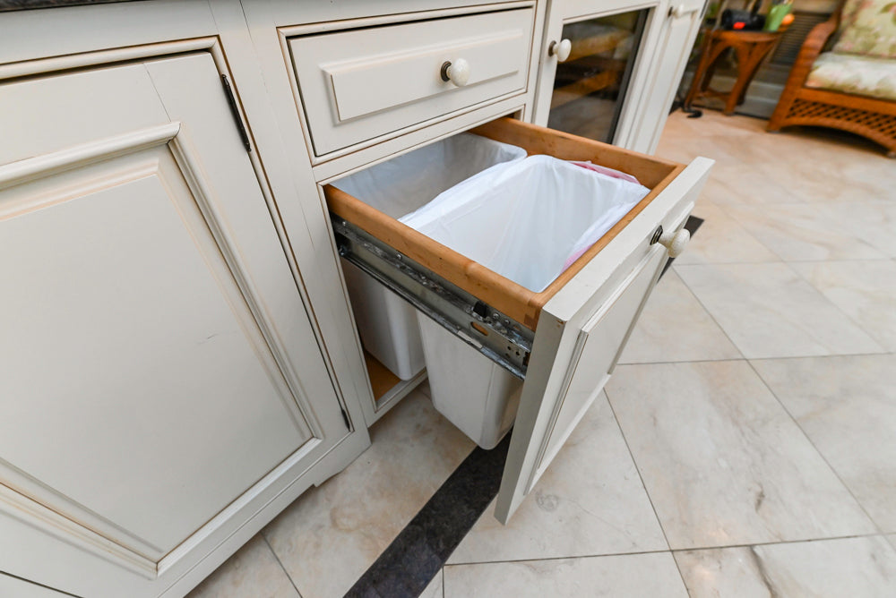 Form LTD Traditional Complete White Cream Wet Bar with Granite Countertops