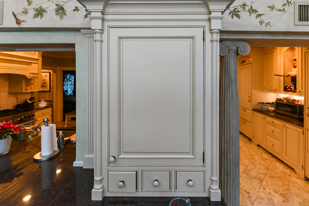 Form LTD Traditional Complete White Cream Wet Bar with Granite Countertops