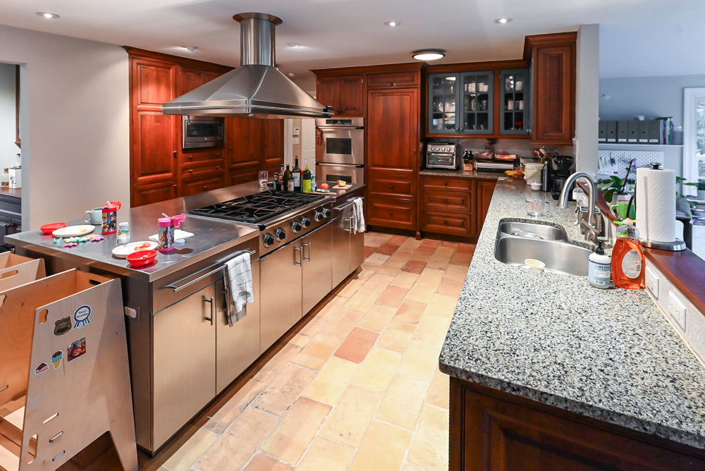 Premier Traditional Kitchen with Stainless Steel Island, Desk Area & Appliances