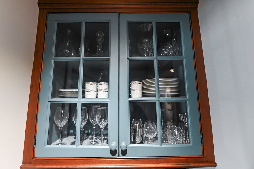 Premier Traditional Kitchen with Stainless Steel Island, Desk Area & Appliances